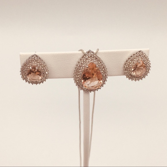 Earrings and necklace with “ peach “ crystal - Picture 3 of 9